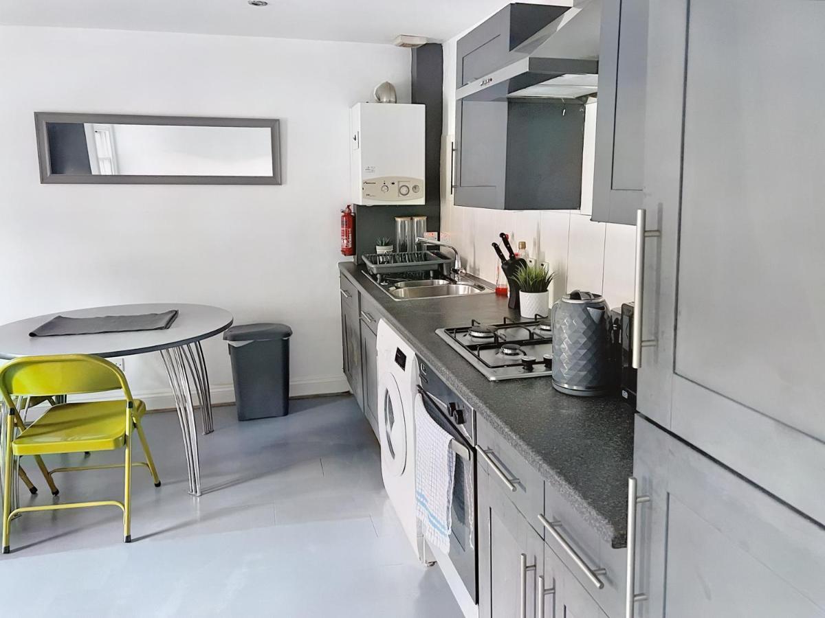 Lovely 2-Bedroom Serviced Apartment Greater Londyn Zewnętrze zdjęcie